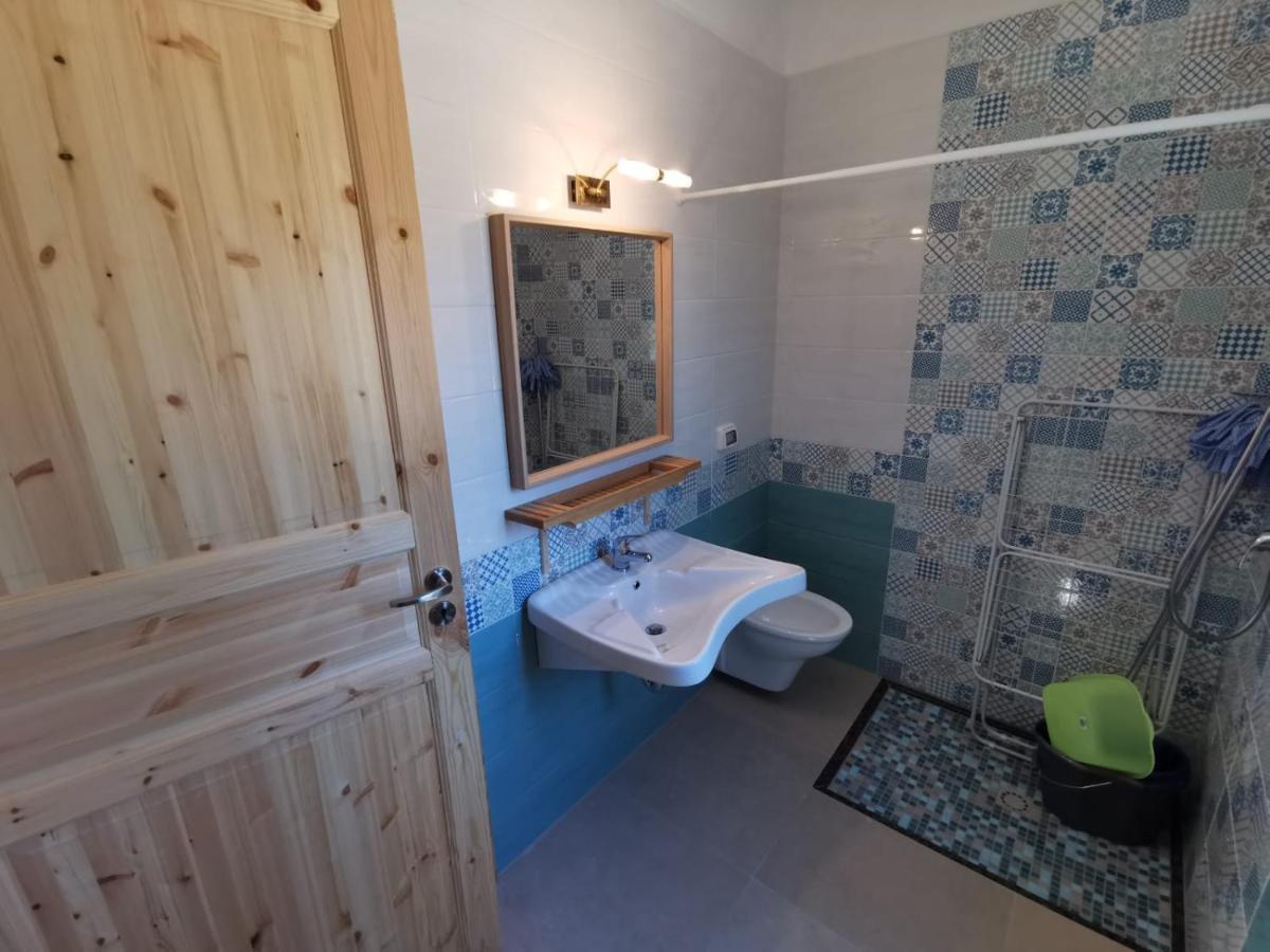 Villaggio Camping Uria Foce Varano Exterior foto