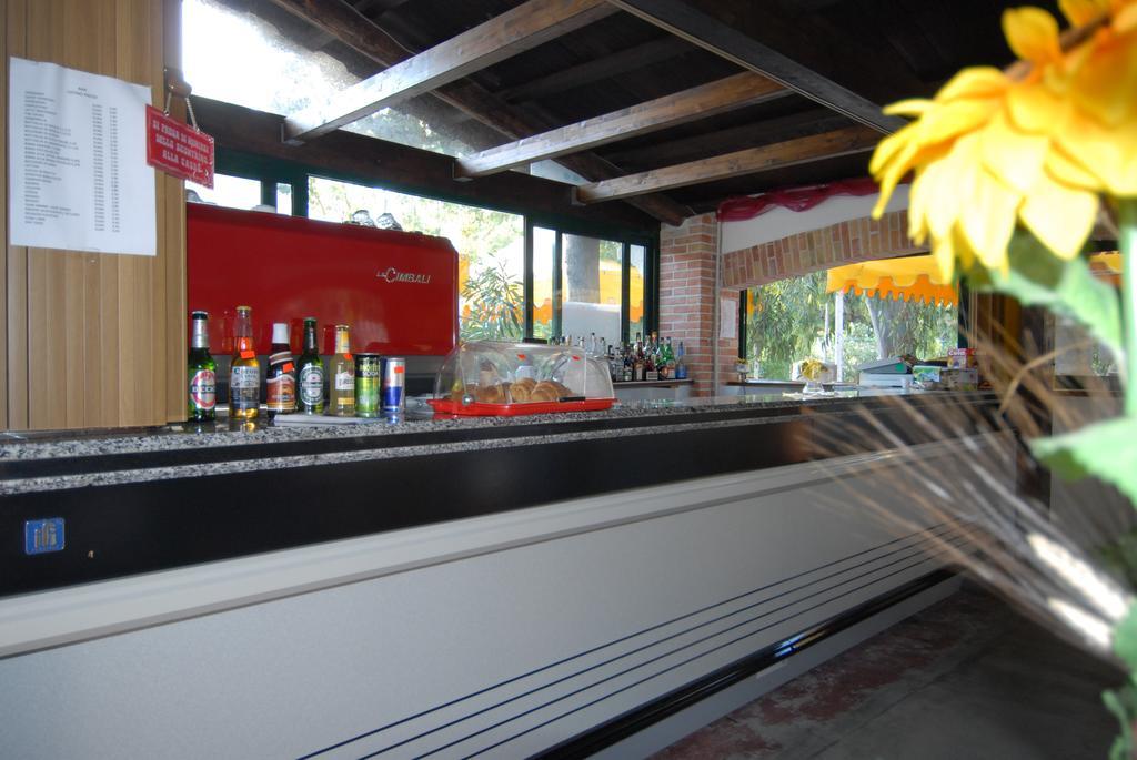 Villaggio Camping Uria Foce Varano Exterior foto